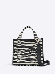 Черный - River Island Embroidered Canvas Tote Bag - Image 1 of 1