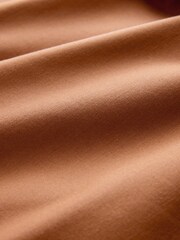 חום - חולצת אוקספורד נמתחת עם שרוולים ארוכים - תמונה 8 מתוך 10