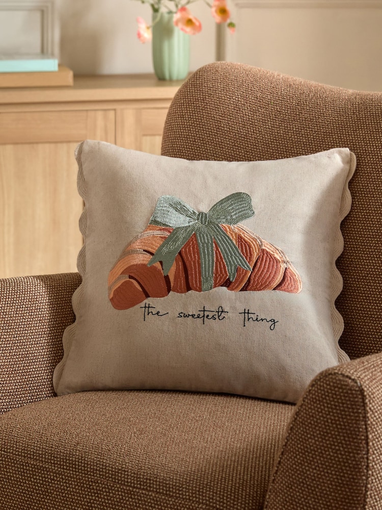 43 X 43cm Embroidered Croissant Cushion - Εικόνα 1 από 5