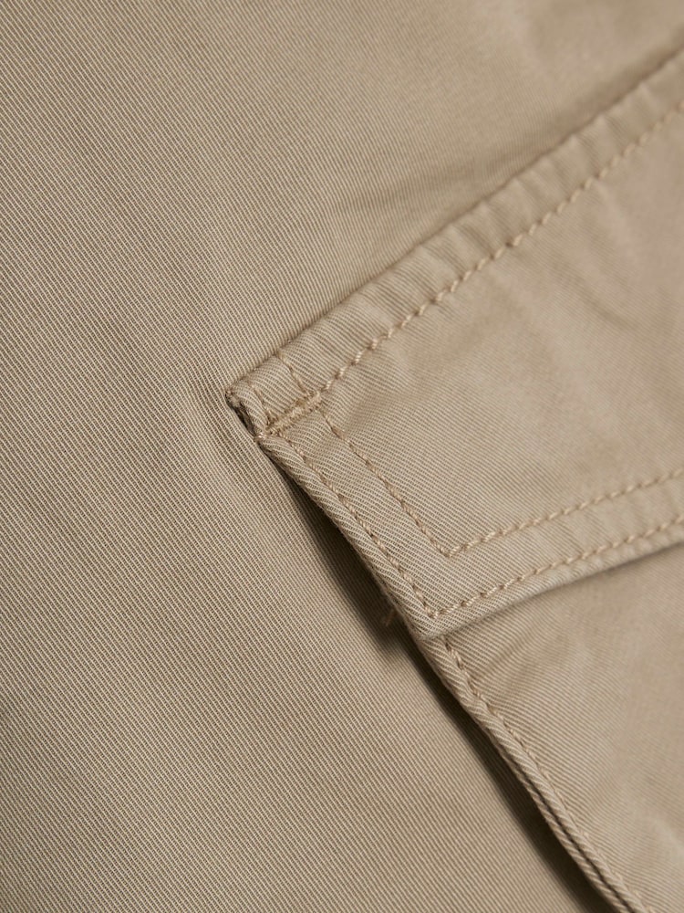 River Island Brown Boys Front Pocket Cargo Shorts - Image 4 of 4