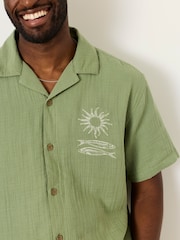 FatFace Green Short Sleeve Relaxed Fit Oliva Placement Embroidery Shirt - Image 4 of 7