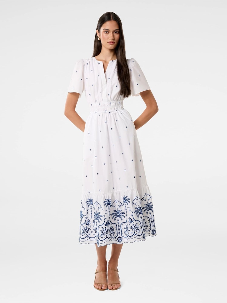 Vestido midi de algodón 100 % con bordados Eleanor de Forever New - Imagen 1 de 5 Vestido midi de algodón 100 % con bordados Eleanor de Forever New - Imagen 1 de 5