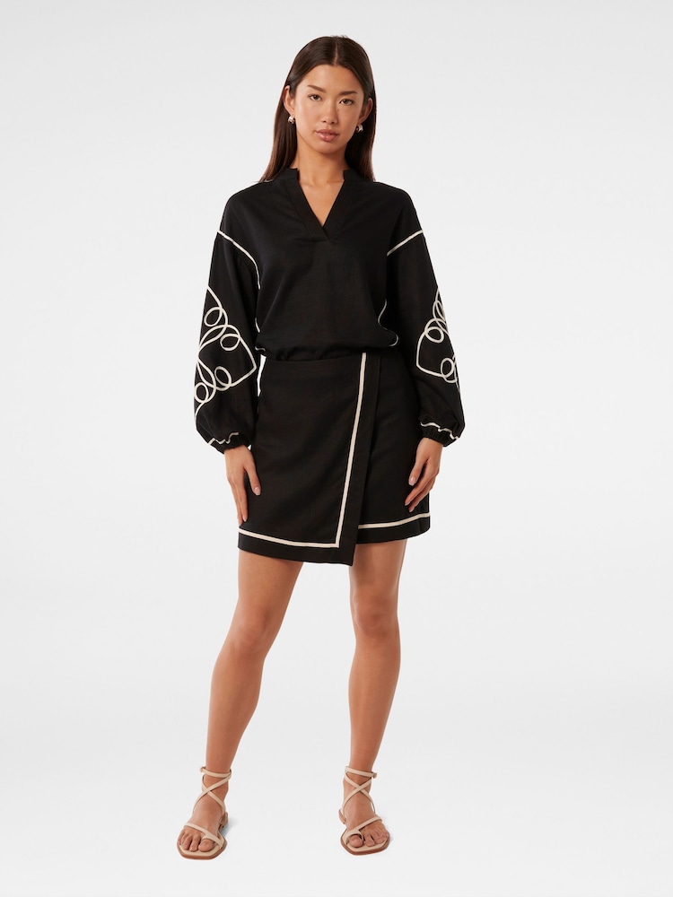Forever New Black Claude Wrap Mini Skirt with A Touch Of Linen - Image 5 of 5