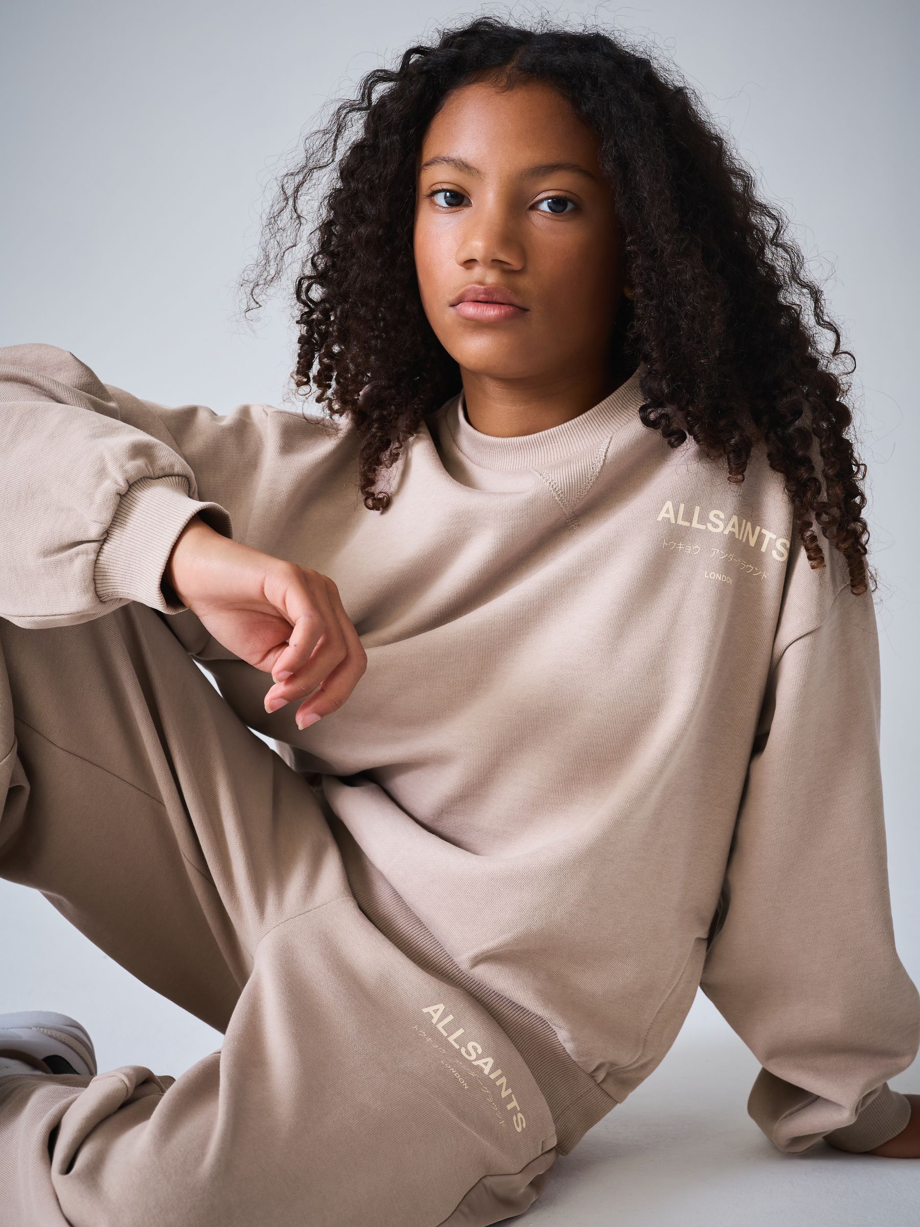 STONE  ベージュ スウェット Buy smALLSAINTS Pale Pink Underground Satin Panel Sweatshirt and