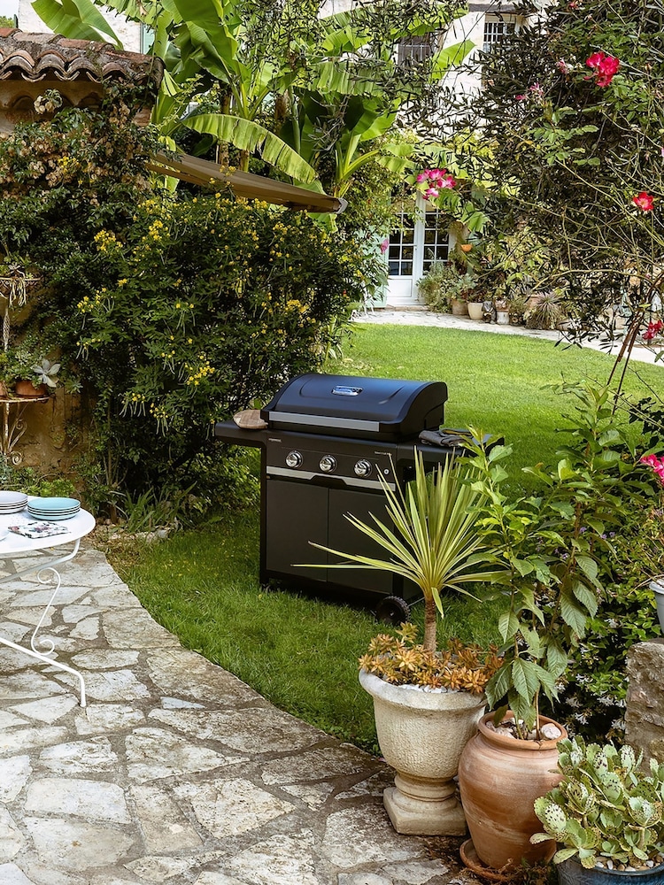Campingaz Black Campingaz 3 Series Select EXS Gas BBQ 3 Burner Side Burner Gas Barbecue - Image 1 of 6