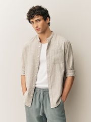 لون محايد - بياقة صغيرة - قميص بكُم طويل مصنوع من مزيج القطن والكتان - صورة 1 من 8