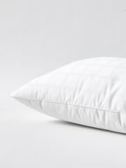The Fine Bedding Company Allergy Defence Pillow - Image 2 of 3