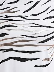 Yours Curve White Animal Print T-Shirt - Image 5 of 5