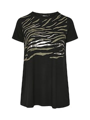 Yours Curve Black Animal Print T-Shirt - Image 5 of 5