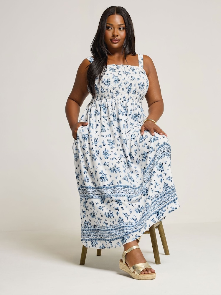 Yours Curve Blue Ditsy Print Maxi Dress - Image 2 of 5