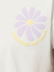 Yours Curve White Printed T-Shirt - Image 5 of 7