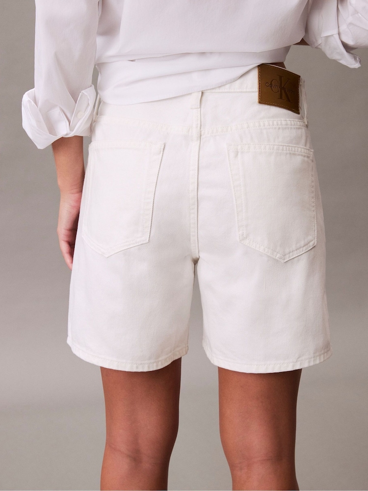 Calvin Klein White Signature 90s Shorts - Image 5 of 5