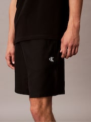Shorts Calvin Klein Premium Terry Monograma - Imagem 2 de 5