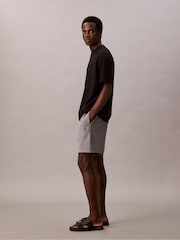 Shorts Calvin Klein Premium Terry Monograma - Imagem 4 de 5