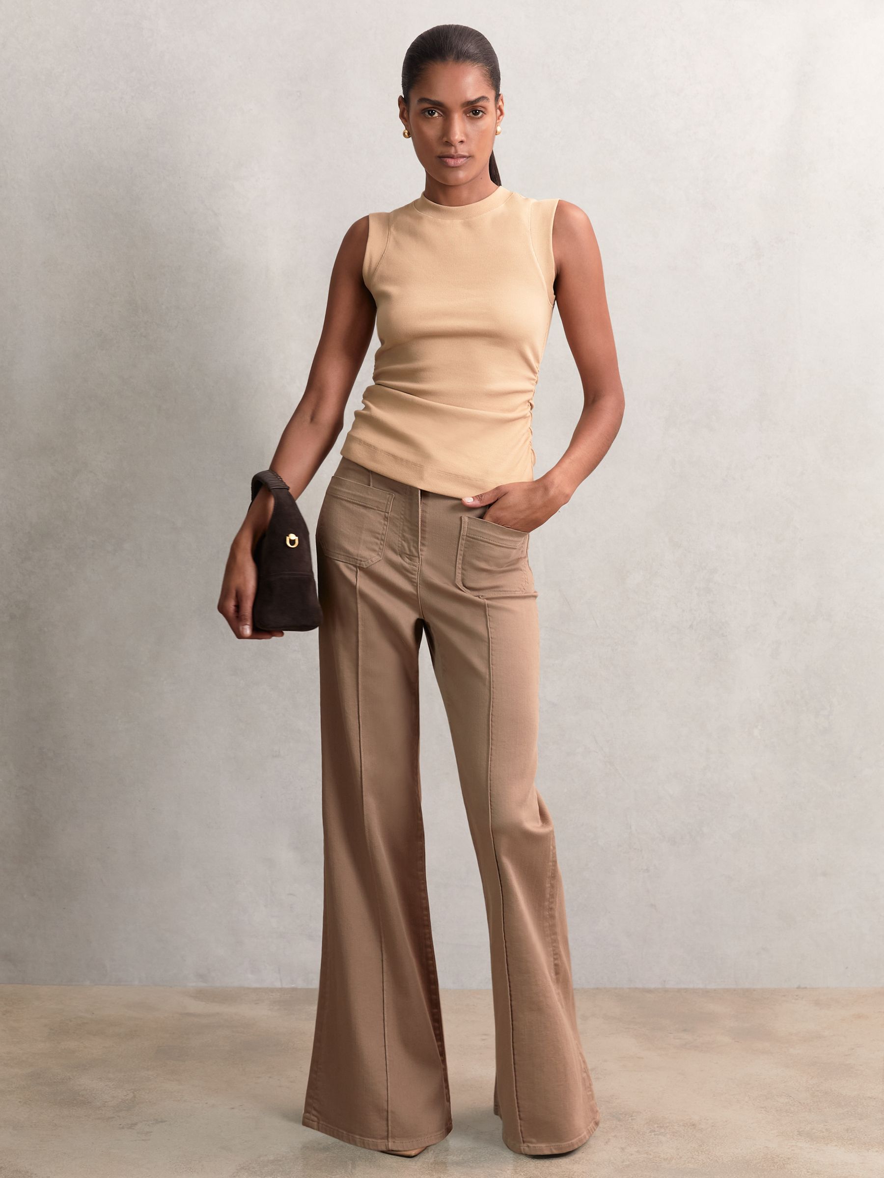 【海外限定】REISSウェストコート☆Trudy Ribbed Ruched Waist V Buy Reiss White Trudy Ribbed Ruched Waist Vest from Next USA