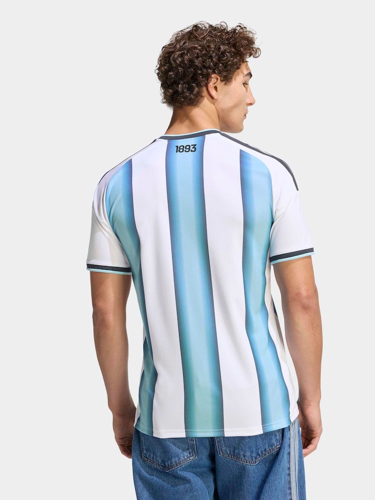 https://xcdn.next.co.uk/common/items/default/default/itemimages/3_4Ratio/product/lge/H55643s3.jpg?im=Resize%2Cwidth%3D750