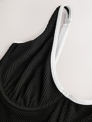 Schwarzer Crinkle mit weißen Spitzen - Tummy Control DD+ Badeanzug mit Bügel - Bild 7 von 9