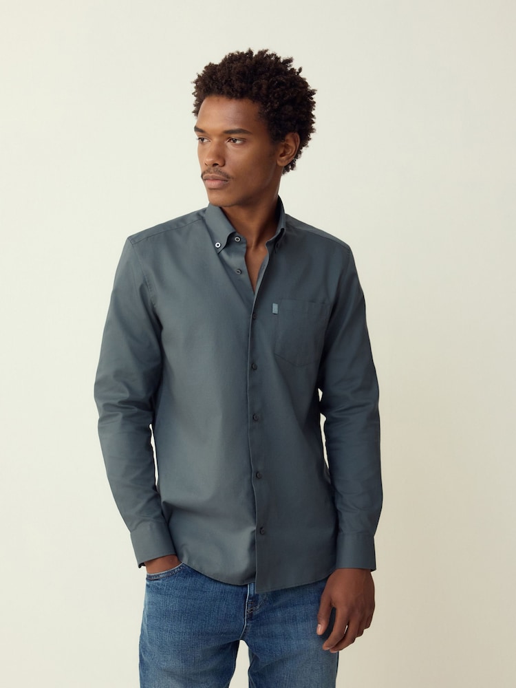 Azul petróleo - Ajuste regular - Camisa Oxford Easy Iron com botões - Imagem 1 de 7 Azul petróleo - Ajuste regular - Camisa Oxford Easy Iron com botões - Imagem 1 de 7