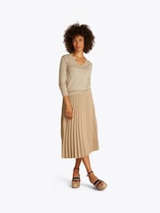 Tommy Hilfiger Natural Fine Knit Jersey V-Neck Jumper - Image 2 of 6