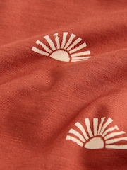 Sol vermelho ferrugem - Short Sleeve All-Over Print T-Shirt (3mths-7yrs) (3mths-7yrs) - Imagem 3 de 4