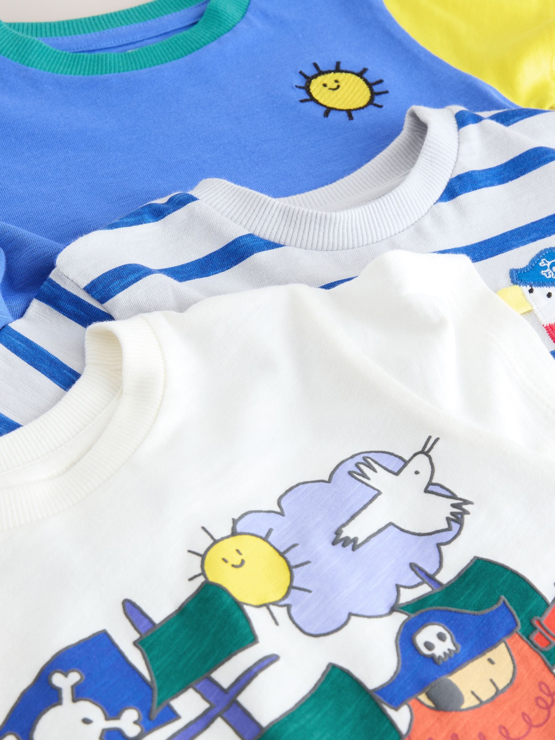 Next：日本 ブルー パイレーツ - 半袖アップリケ Tシャツ 3枚組（3か月