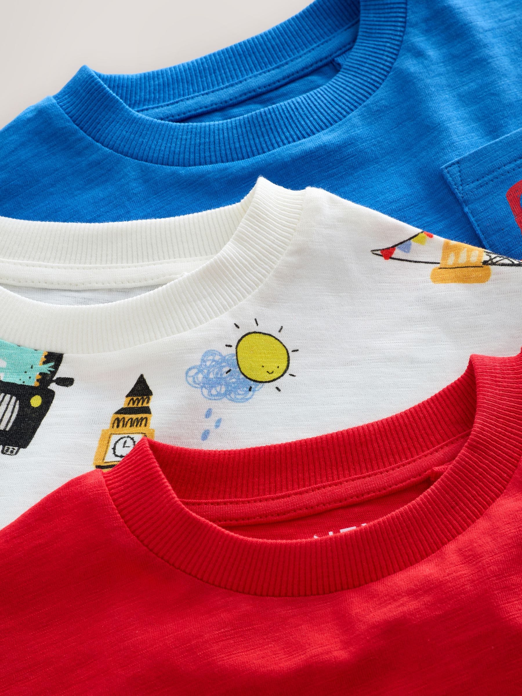 Next：日本 レッド/ブルー ロンドン - 半袖 グラフィック Tシャツ 3 枚