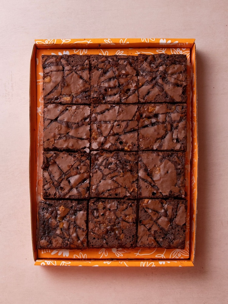 Cutter & Squidge Ultimate Fudge Brownies - Image 2 of 3 Cutter & Squidge Ultimate Fudge Brownies - Image 2 of 3