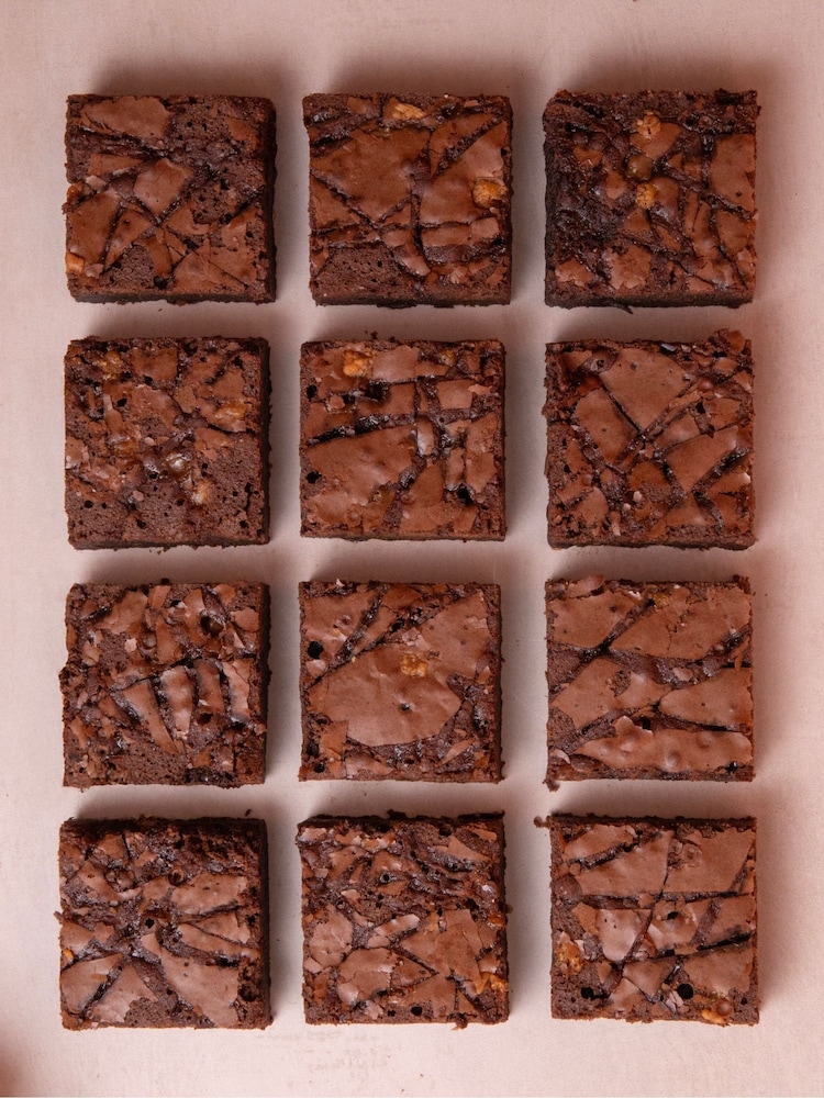 Cutter & Squidge Ultimate Fudge Brownies - Image 3 of 3 Cutter & Squidge Ultimate Fudge Brownies - Image 3 of 3