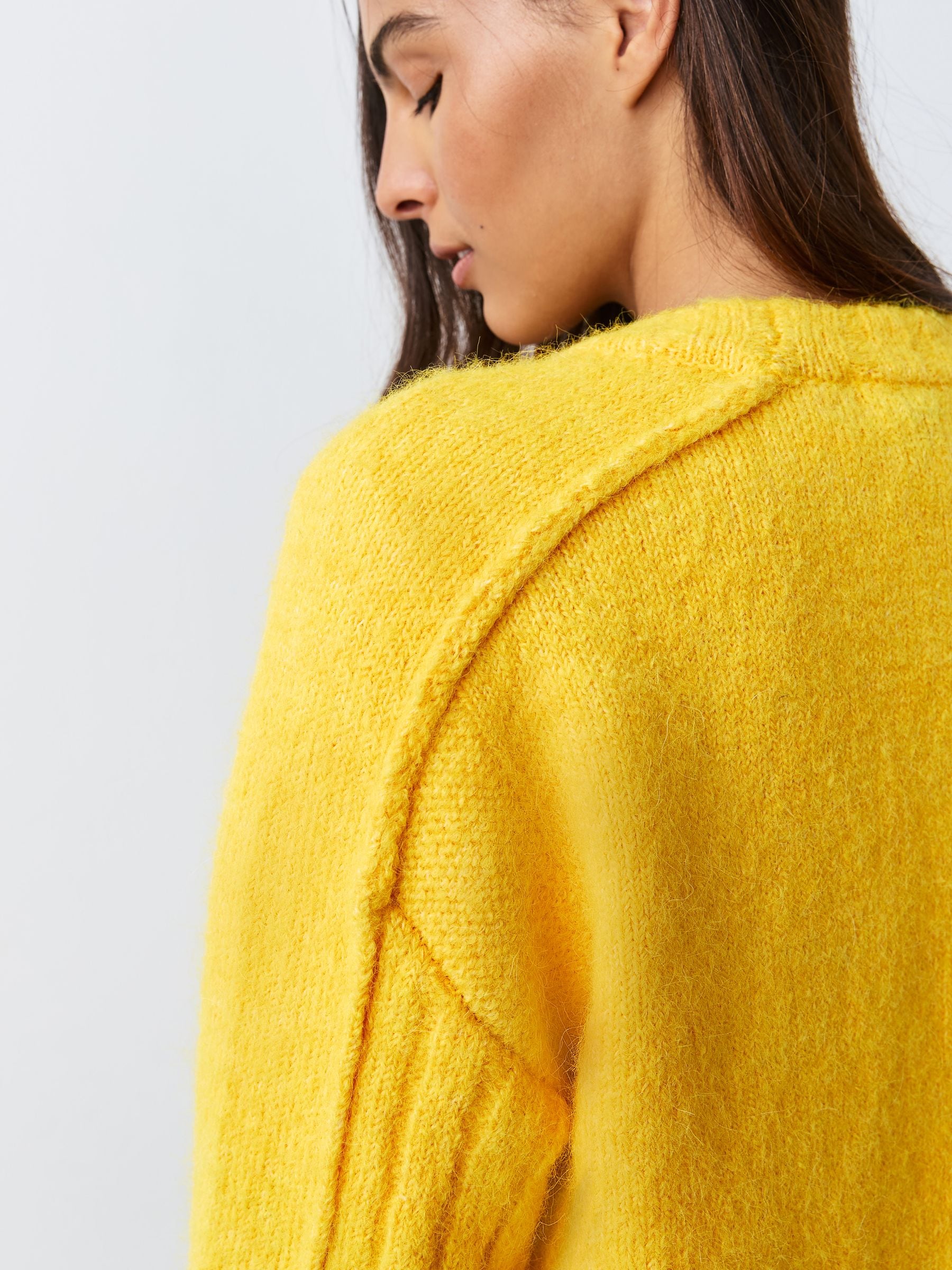 THE SHISHIKUI ALPACA KNIT YELLOW シシクイ Foggy Alpaca Sweater in Golden Yellow – Amano Knitwear