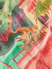 Scène rouge/verte imprimée - Mini-robe décalée à col carré en lin - Image 8 de 8