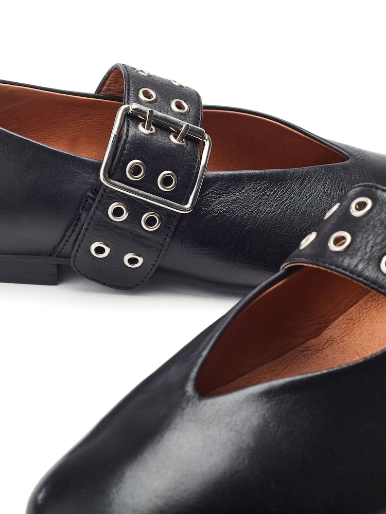 Moda in Pelle Sh Ilice Modern Black Ballerinas With Statement Instep - Image 4 of 4