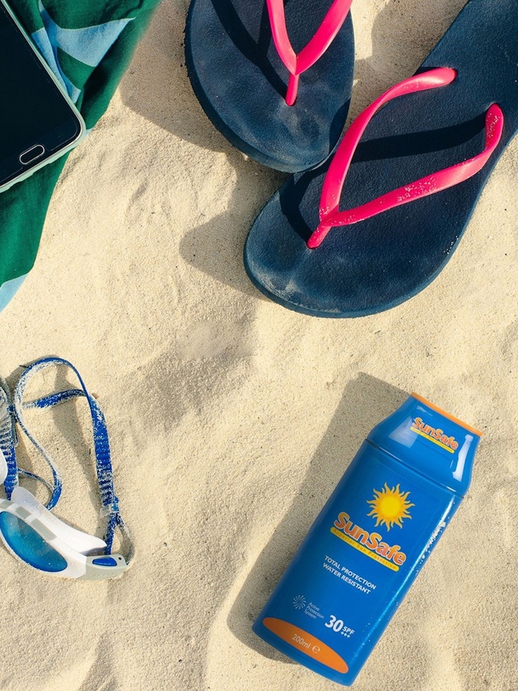 Jeray White/Blue Tantone Beach Towel & Sunsafe Set - Image 2 of 6