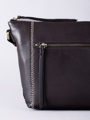 Castanho - Lakeland Leather Castlerigg Cross-Body Bag - Imagem 4 de 9