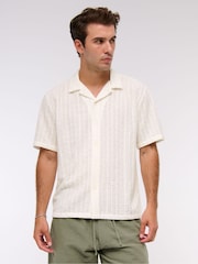 Abercrombie & Fitch Cropped Back Graphic Print Button Through Shirt - Image 1 of 7