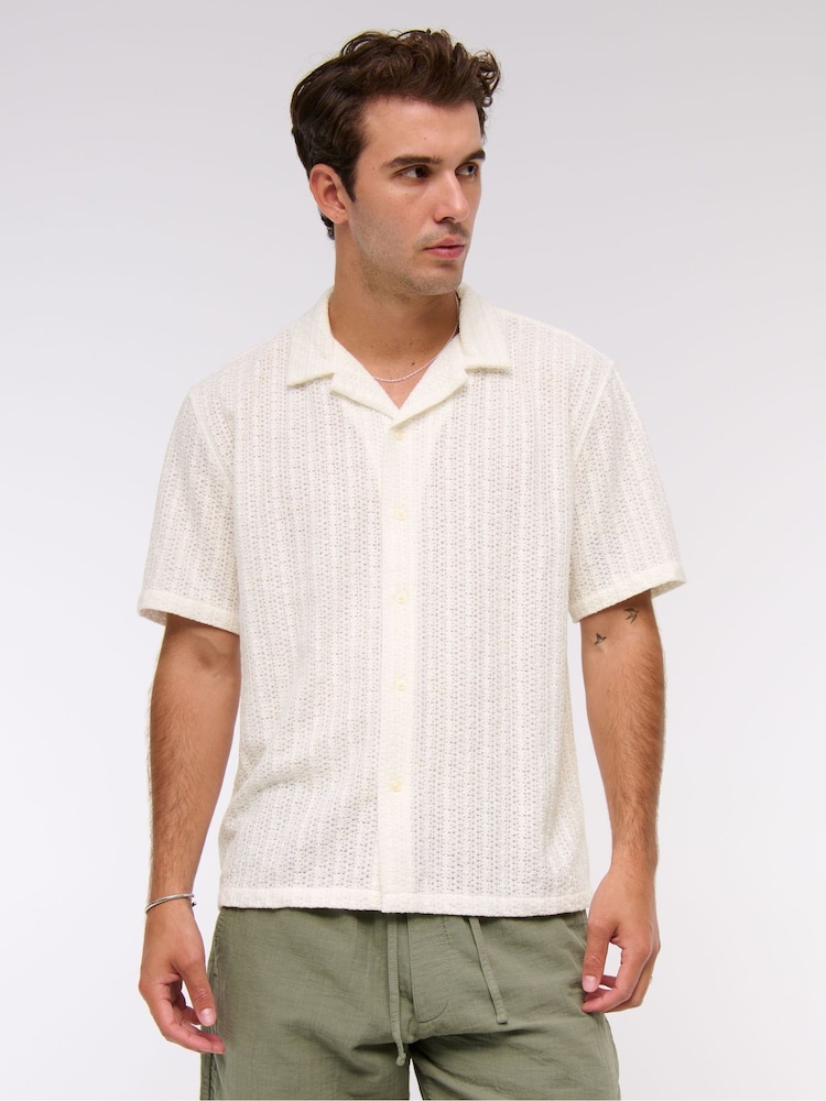 Abercrombie & Fitch Cropped Back Graphic Print Button Through Shirt - Image 1 of 7
