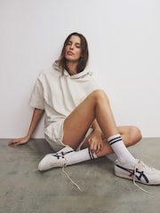 The Set Soft Touch Ribbed Sweat Hoodie And Shorts Set - صورة 4 من 6