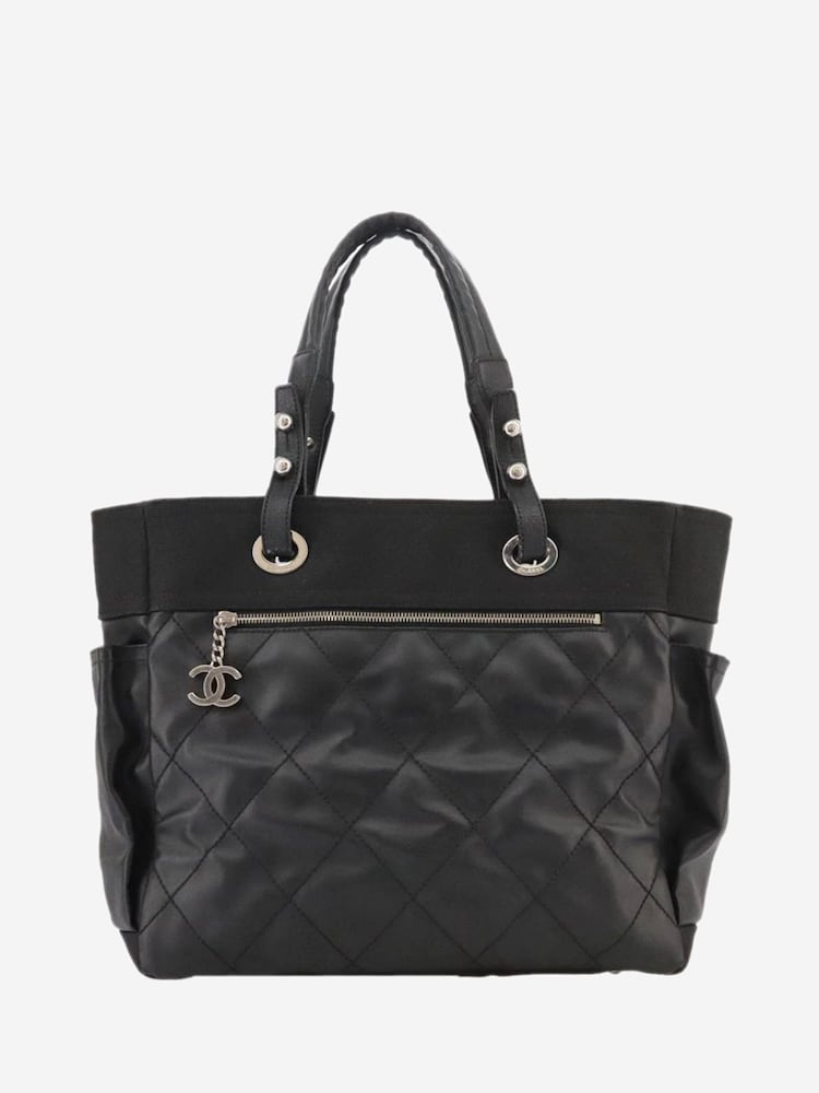 Chanel Black 2009 Paris Biarritz GM Tote Bag - Image 1 of 9