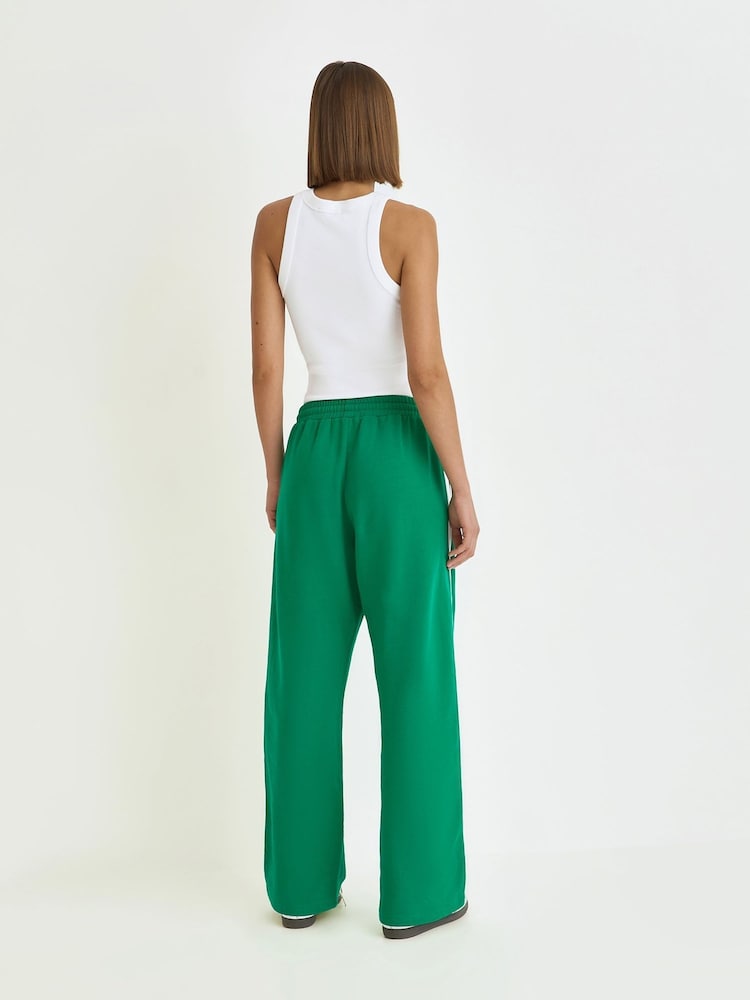 4th & Reckless Green Wide Leg Branded Fergie Joggers - Image 2 of 4