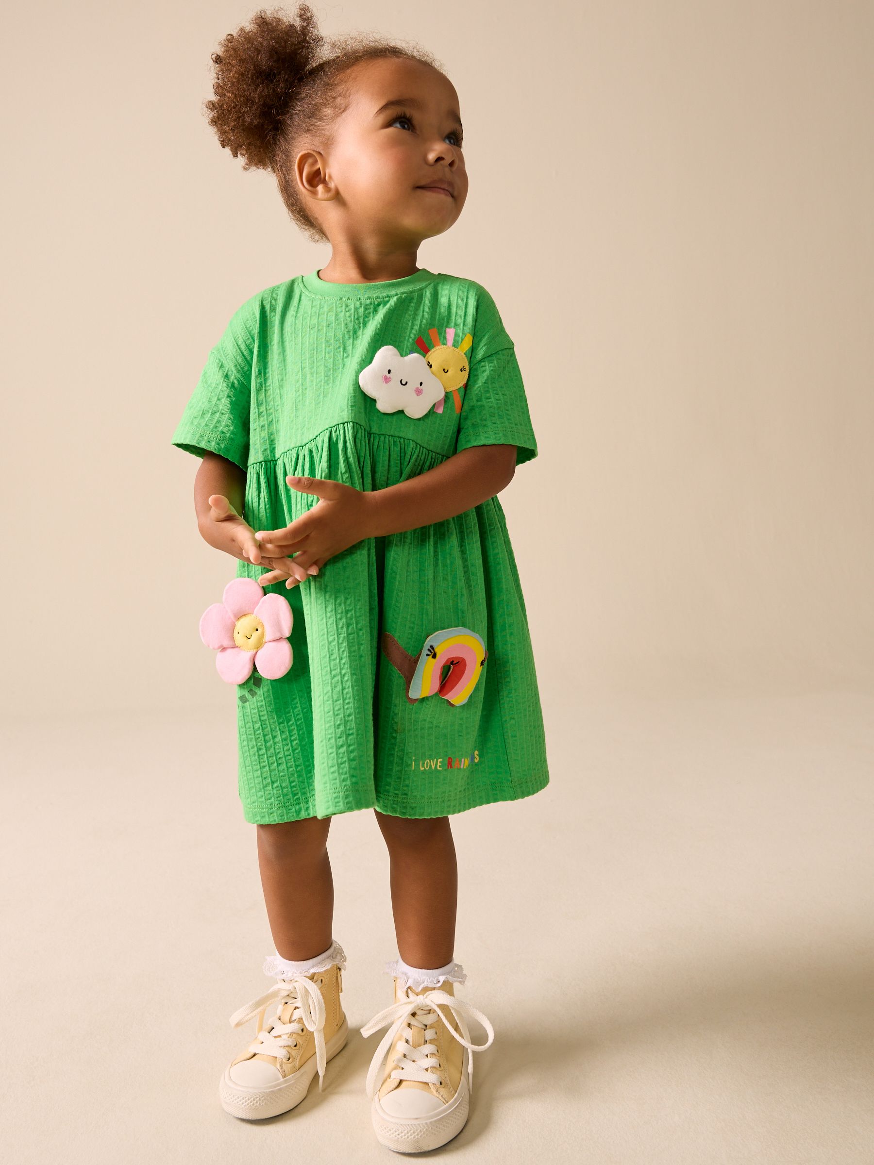 green dress girls Lace Tiered Skirt Tulle Little Formal Dresses for Wedding with Half Sleeves Flower Girl Emerald 2 : Clothing, Shoes & Jewelry The Joanna Dress features a emerald green bodice overlaid with soft Hunter Green Long Sleeve Lace