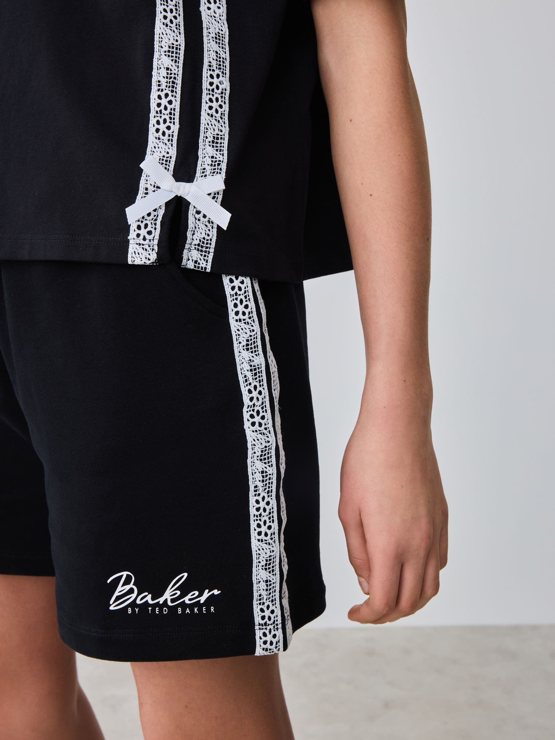 【新品タグ付き】TED BAKER レーストリムトップス Buy Baker by Ted Baker 2 Piece Lace Trim T-Shirt & Shorts Set from