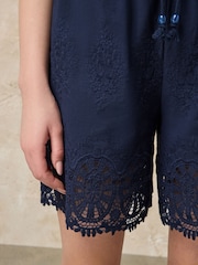 Donkerblauw - Crochet Trim Shorts - Afbeelding 4 van 7