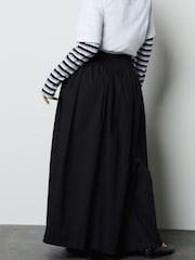 Schwarz - Maxikleid mit Rundhalsausschnitt - Bild 3 von 7