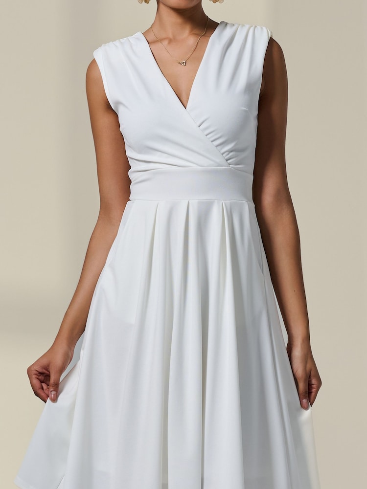 Jolie Moi White Plain Sleeveless Midi Dress - Image 6 of 6 Jolie Moi White Plain Sleeveless Midi Dress - Image 6 of 6