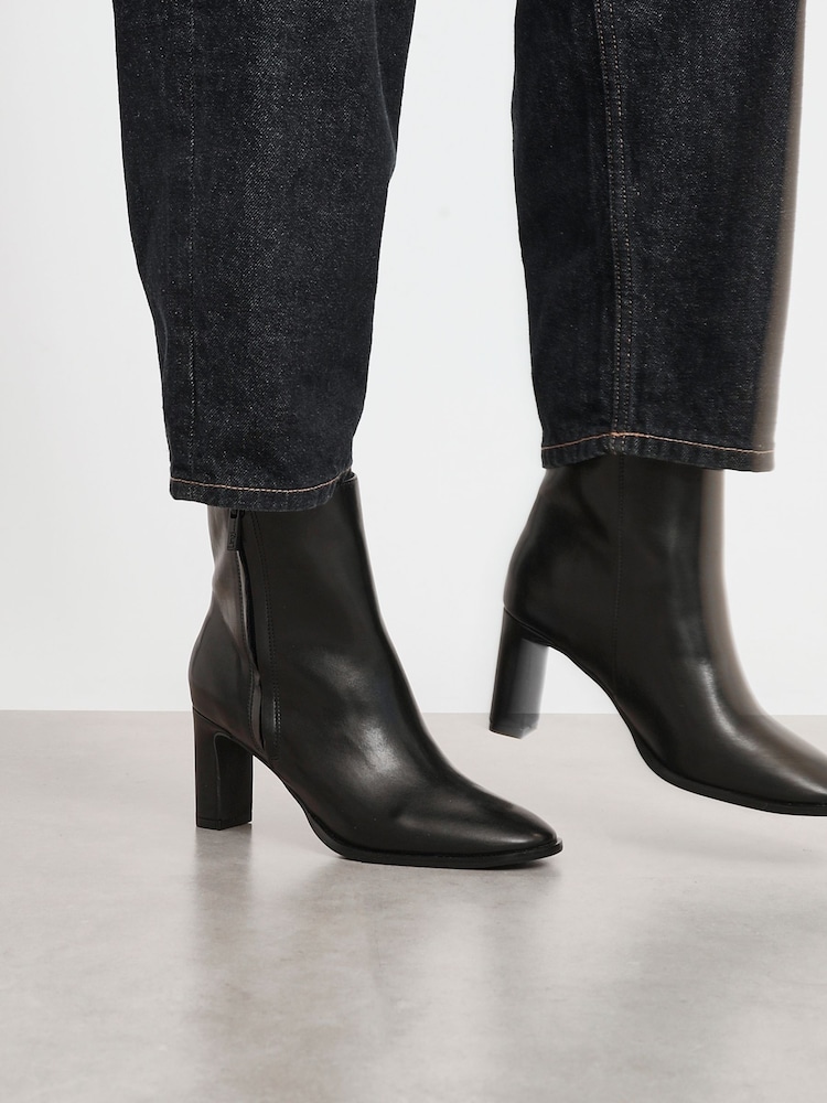 Linzi Black Jonas Block Heel Ankle Boots - Image 7 of 7 Linzi Black Jonas Block Heel Ankle Boots - Image 7 of 7
