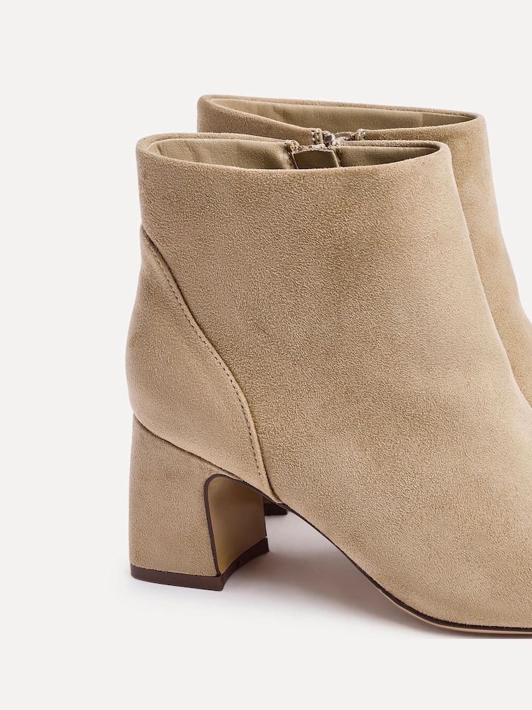 Linzi Brown Cove Square Toe Block Heel Ankle Boots - Image 5 of 5 Linzi Brown Cove Square Toe Block Heel Ankle Boots - Image 5 of 5