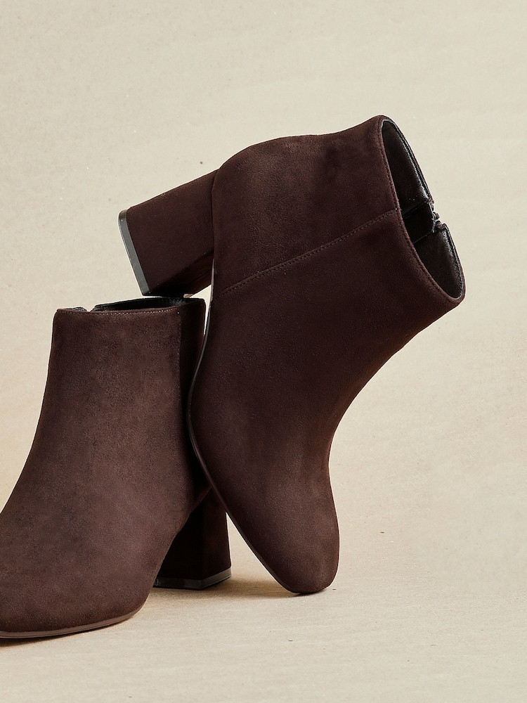 Linzi Brown Wide Fit Alba Wide Fit Block Heeled Ankle Boots - Image 2 of 7 Linzi Brown Wide Fit Alba Wide Fit Block Heeled Ankle Boots - Image 2 of 7