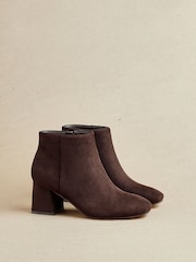 Castanho - Botas de cano curto Linzi Alba Wide Fit salto bloco - Imagem 3 de 7