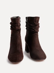 marrom escuro - Botas Linzi Zayda de salto alto franzido e ajuste Wide Fit - Imagem 4 de 6
