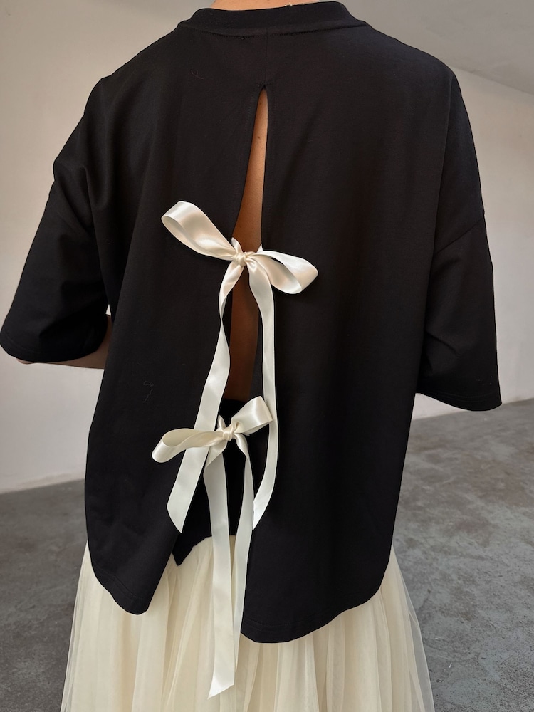 Never Fully Dressed Black Bow Back T-Shirt - Image 3 of 3