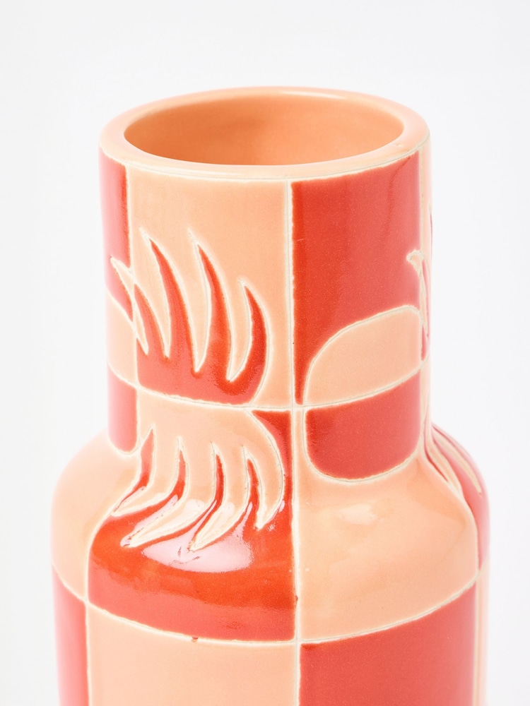 Oliver Bonas Pink Pineapple Chequerboard Ceramic Vase - Image 3 of 3